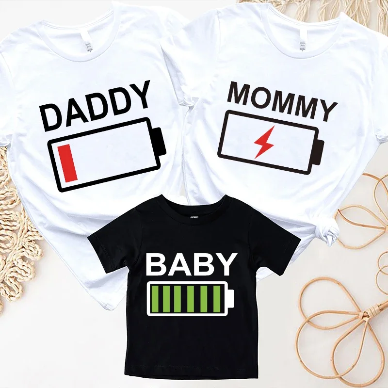 Plant Parent T Shirt - Batterijprint T-shirt papa mama dochter zoon